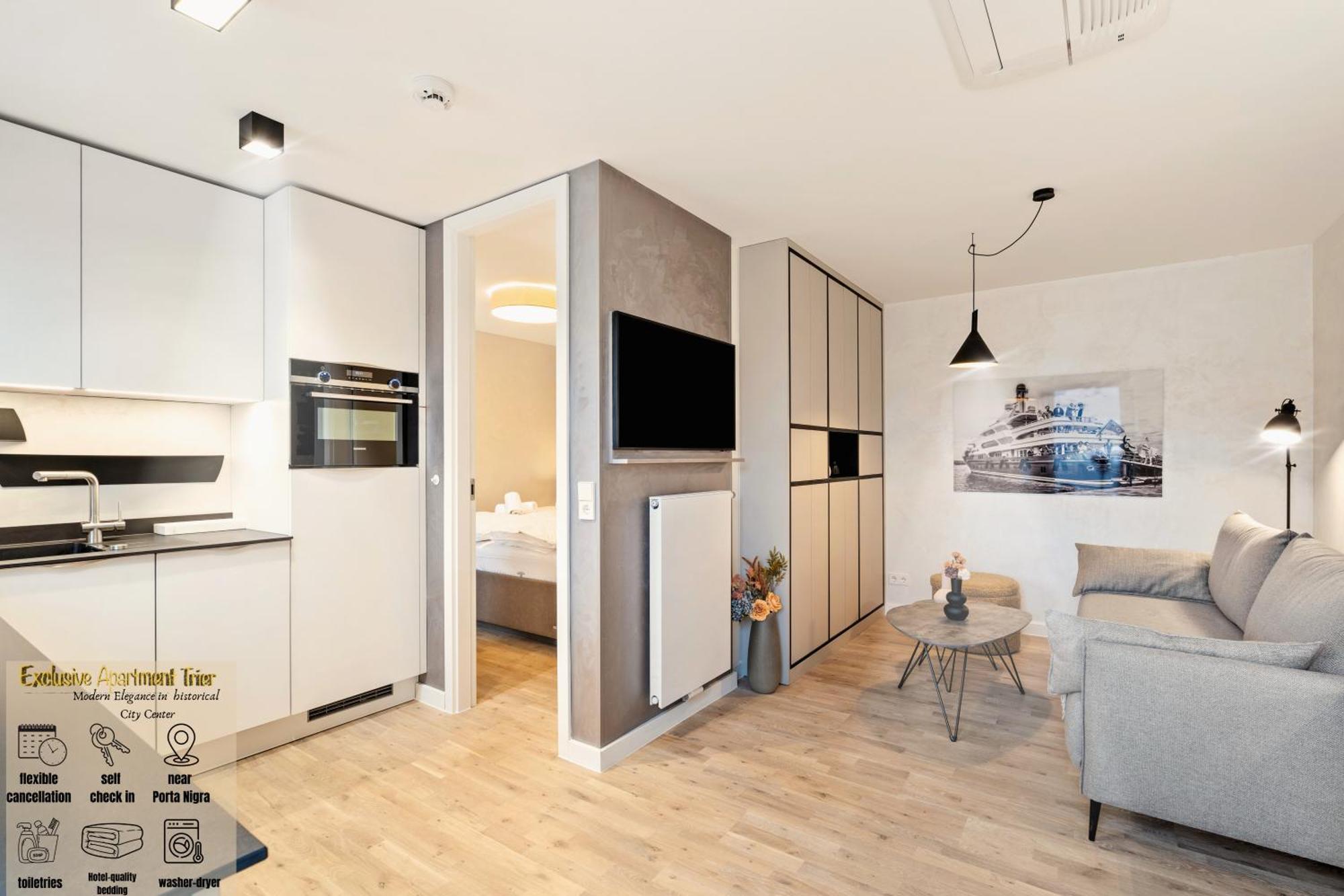 Modern Elegance In Historical City Center Трир Экстерьер фото