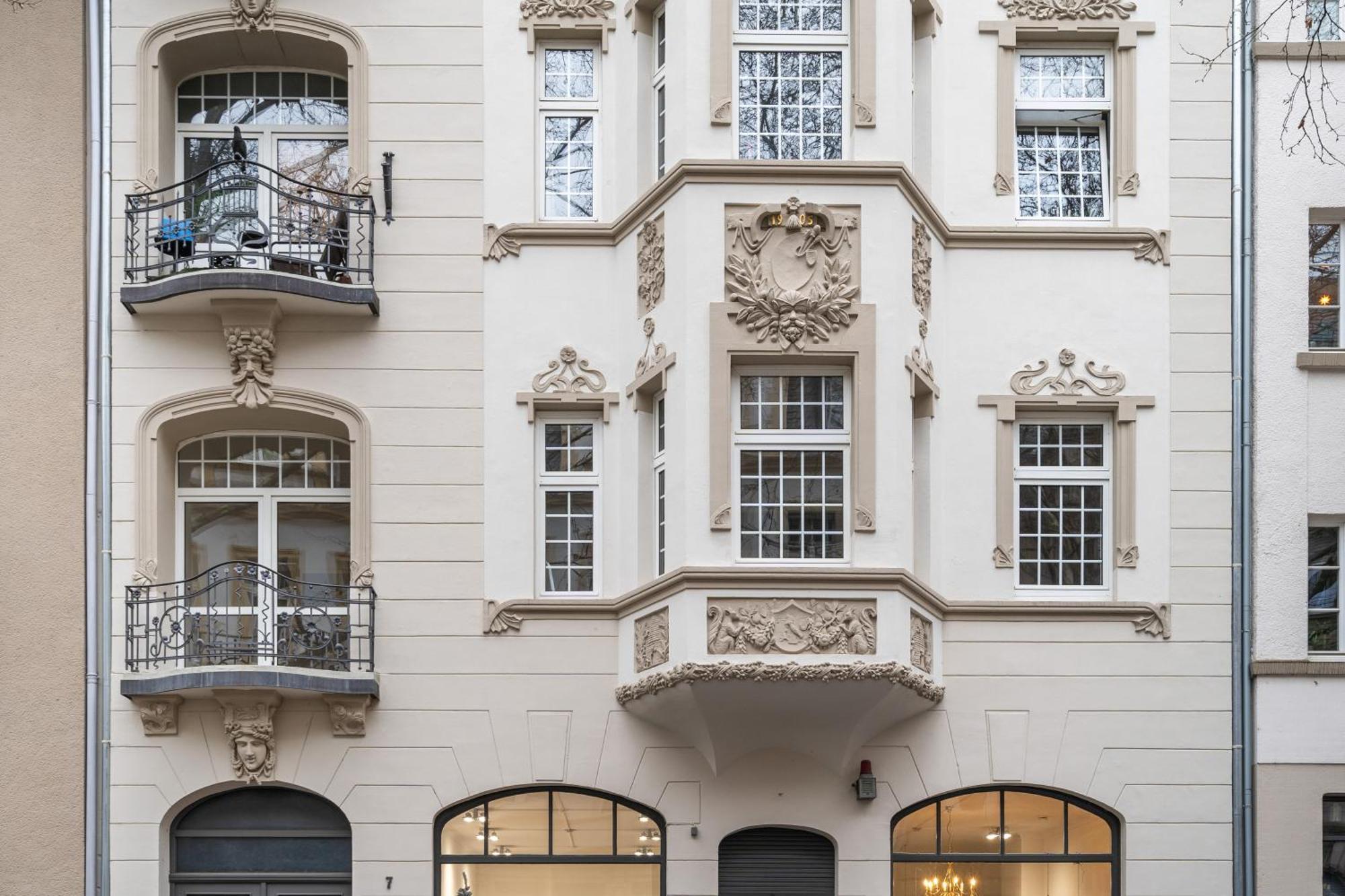 Modern Elegance In Historical City Center Трир Экстерьер фото